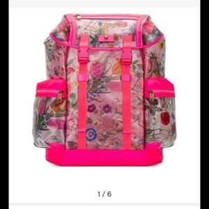 S O L D ---Wonderful Gucci, Never worn